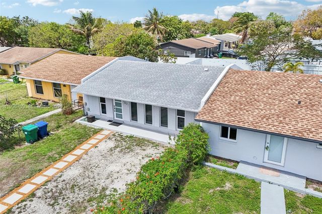 2951 NW 195th St, Miami Gardens, FL 33056