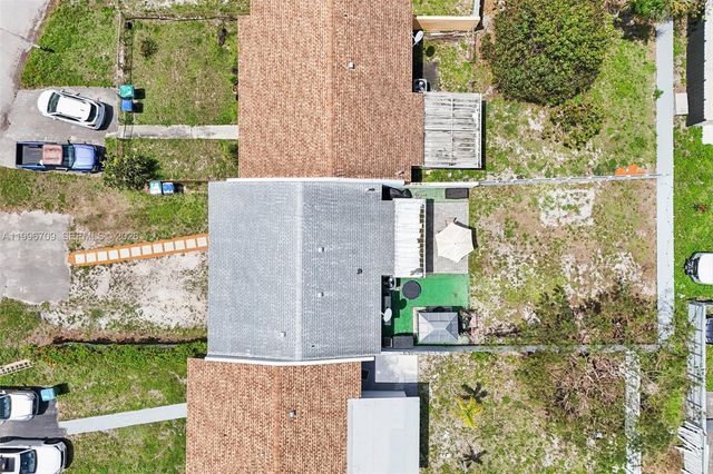 2951 NW 195th St, Miami Gardens, FL 33056