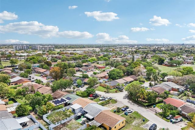 2951 NW 195th St, Miami Gardens, FL 33056