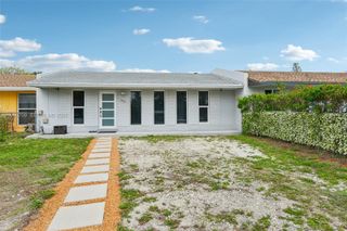 2951 NW 195th St, Miami Gardens, FL 33056
