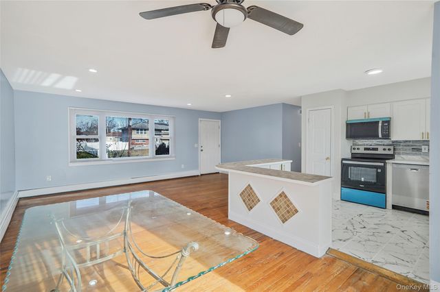 182 New York Avenue, Bay Shore, NY 11706