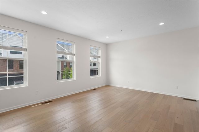 306 Thurgood Drive, Marshall, PA 15086