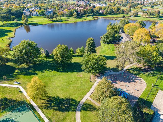 1931 Farnham Court, Schaumburg, IL 60194