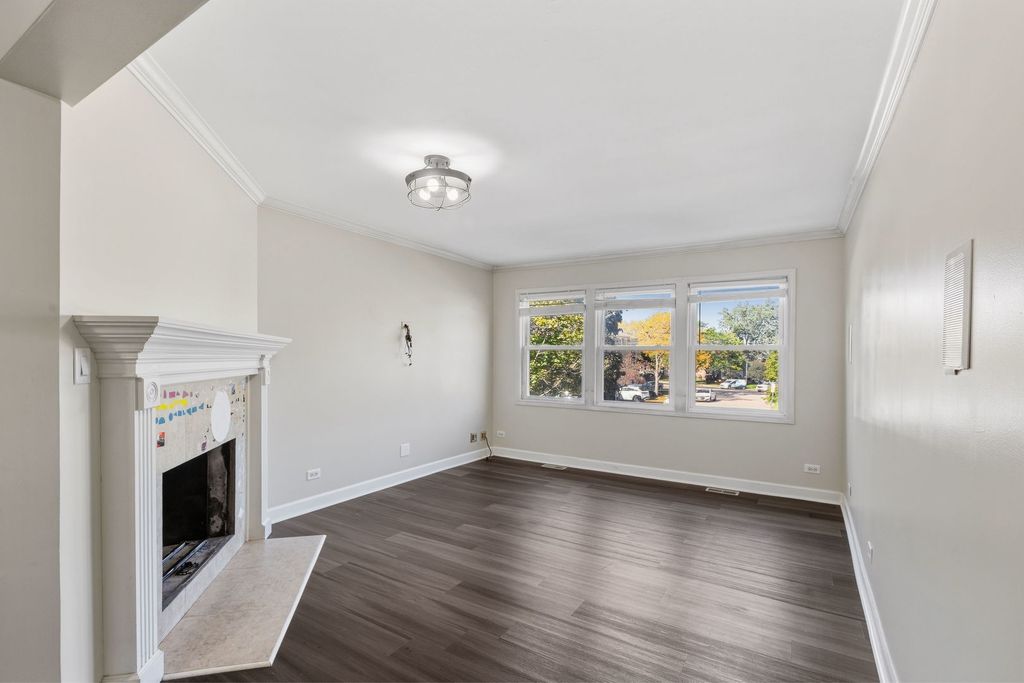 1931 Farnham Court, Schaumburg, IL 60194 — photo 4
