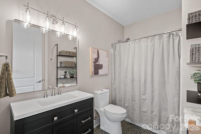 1101 W 1st Street 315, Charlotte, NC 28202