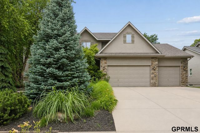 168 S 167Th Street, Omaha, NE 68118