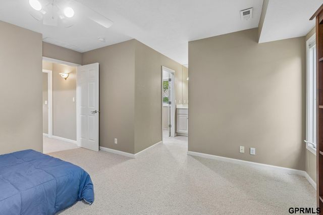 168 S 167Th Street, Omaha, NE 68118