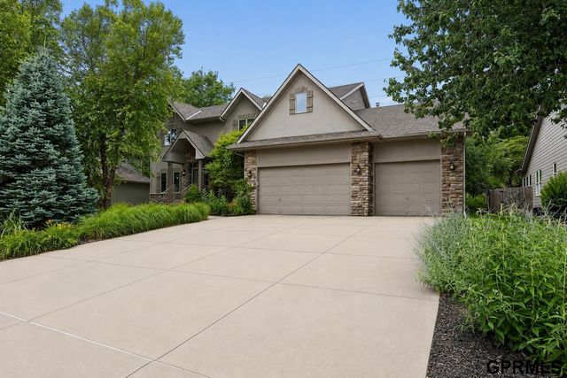 168 S 167Th Street, Omaha, NE 68118