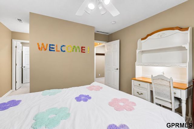 168 S 167Th Street, Omaha, NE 68118