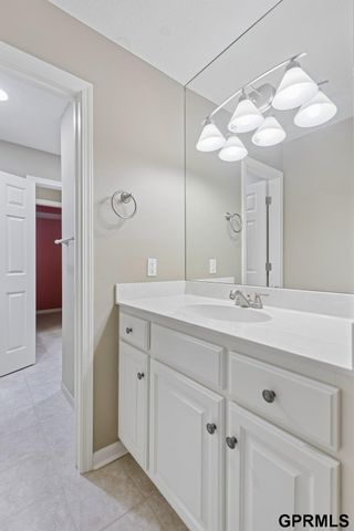168 S 167Th Street, Omaha, NE 68118