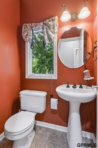 168 S 167Th Street, Omaha, NE 68118
