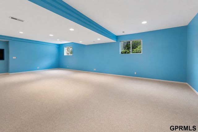 168 S 167Th Street, Omaha, NE 68118