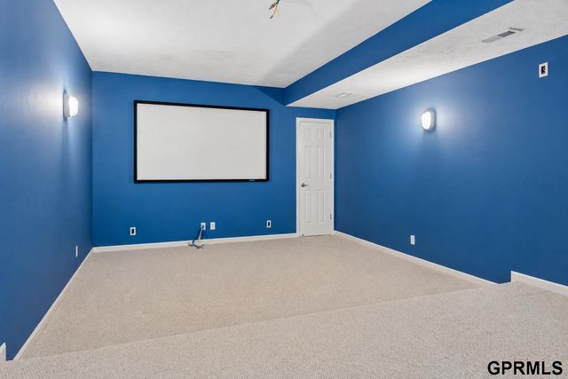 168 S 167Th Street, Omaha, NE 68118