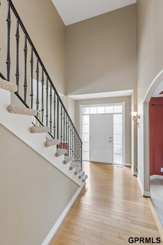 168 S 167Th Street, Omaha, NE 68118