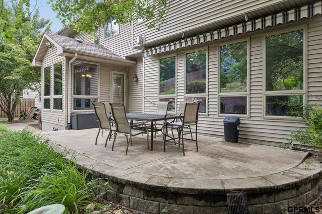 168 S 167Th Street, Omaha, NE 68118