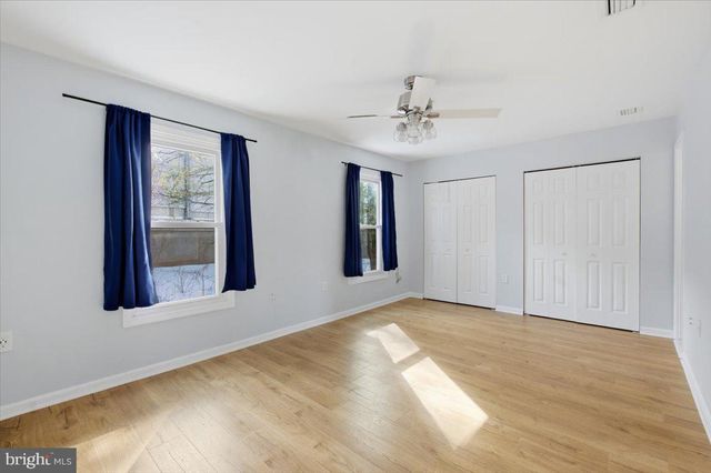 14187 ROYAL OAK LN, Centreville, VA 20120