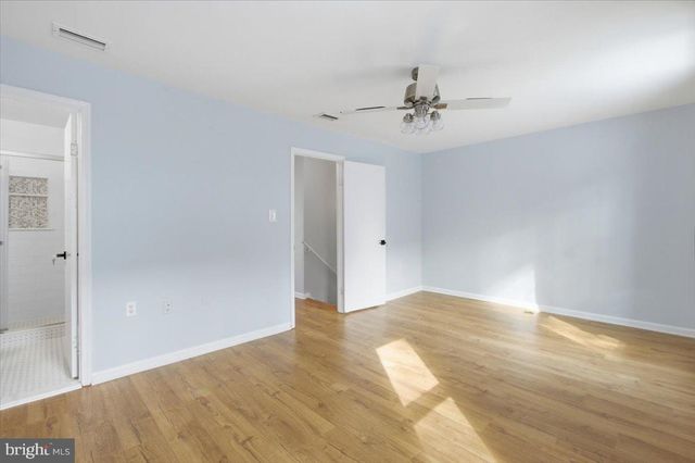 14187 ROYAL OAK LN, Centreville, VA 20120