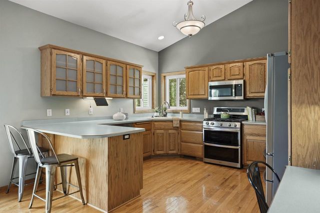 10 Byars Circle, Madison, WI 53719