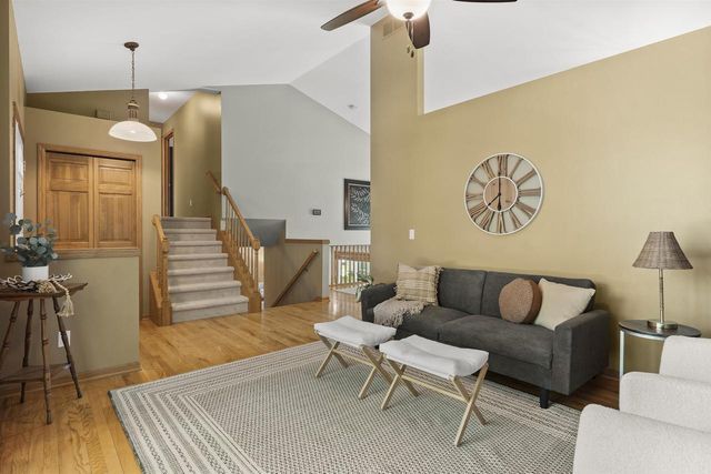 10 Byars Circle, Madison, WI 53719