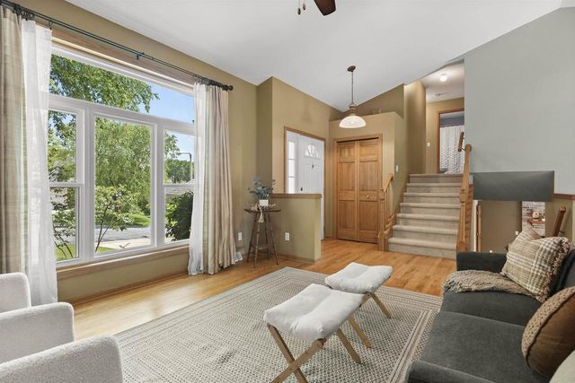 10 Byars Circle, Madison, WI 53719