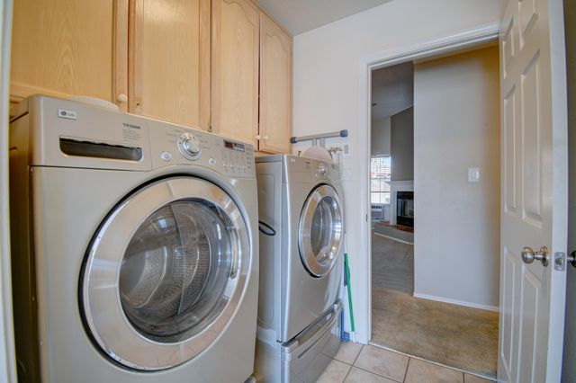 6709 Tierra Madre Court NW, Albuquerque, NM 87120