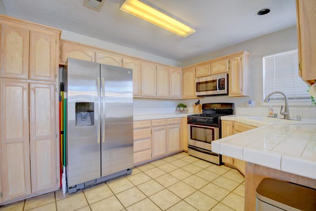 6709 Tierra Madre Court NW, Albuquerque, NM 87120