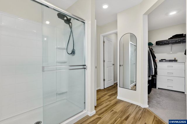 900 Ben Brown Ln, Woodburn, OR 97071