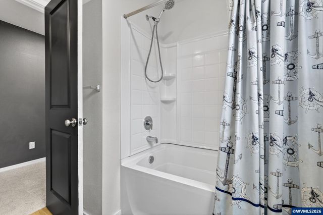 900 Ben Brown Ln, Woodburn, OR 97071