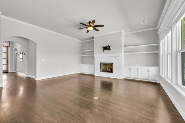 421 E 127th Place S, Jenks, OK 74037