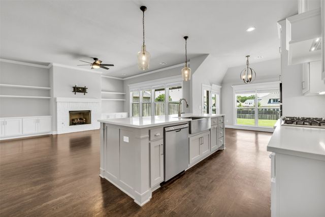 421 E 127th Place S, Jenks, OK 74037