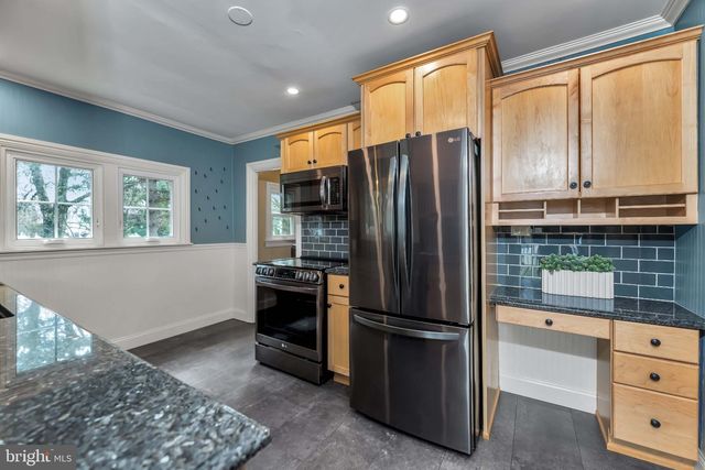 419 W KELLER STREET, Mechanicsburg, PA 17055