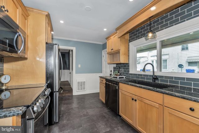 419 W KELLER STREET, Mechanicsburg, PA 17055