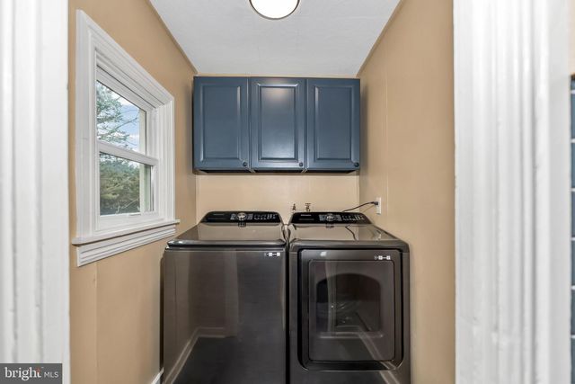 419 W KELLER STREET, Mechanicsburg, PA 17055