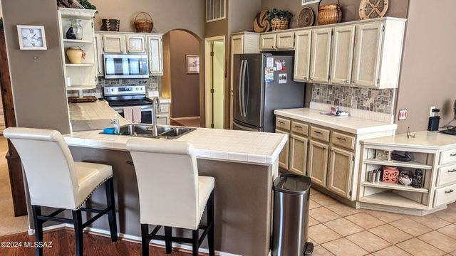 38100 S Mountain Site Drive, Tucson, AZ 85739