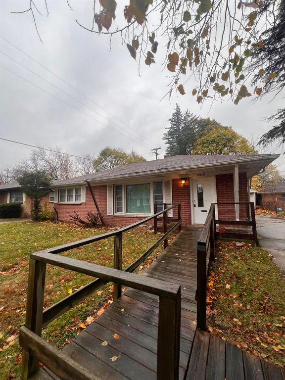 2910 Shawnee Avenue, Flint, MI 48507