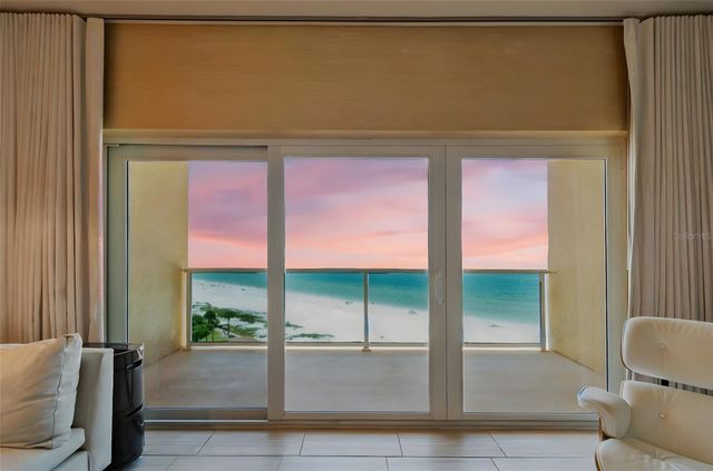 880 MANDALAY AVE N703, Clearwater Beach, FL 33767