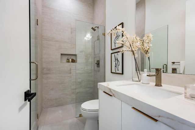 1686 Parkhills Avenue, Los Altos, CA 94024