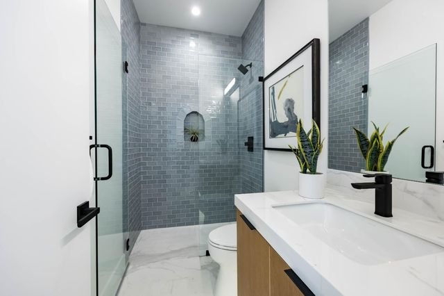 1686 Parkhills Avenue, Los Altos, CA 94024