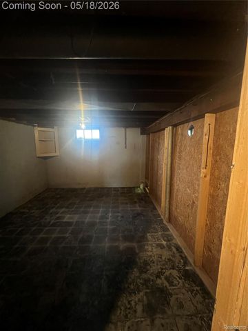 749 Crawford Street, Flint, MI 48507