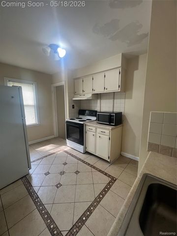 749 Crawford Street, Flint, MI 48507