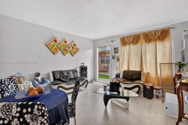 2100 NW 24th St, Miami, FL 33142