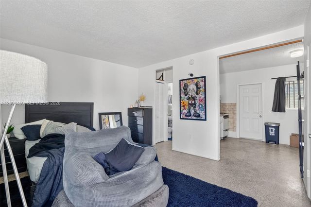 2100 NW 24th St, Miami, FL 33142