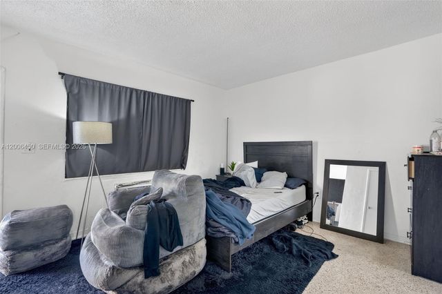 2100 NW 24th St, Miami, FL 33142
