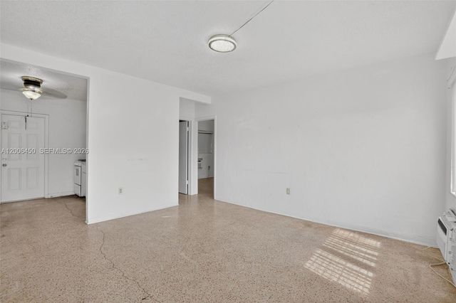 2100 NW 24th St, Miami, FL 33142
