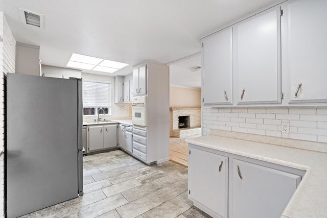 10688 Biscay Way, Rancho Cordova, CA 95670