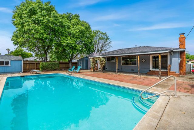 10688 Biscay Way, Rancho Cordova, CA 95670