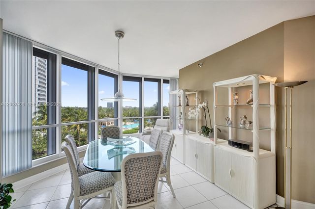 21150 Point Pl 805, Aventura, FL 33180