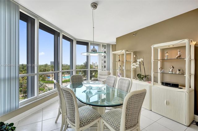 21150 Point Pl 805, Aventura, FL 33180