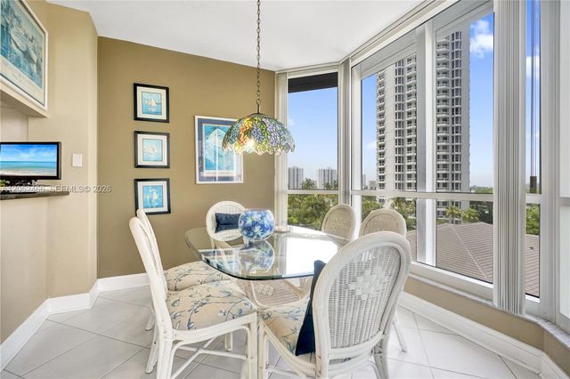 21150 Point Pl 805, Aventura, FL 33180