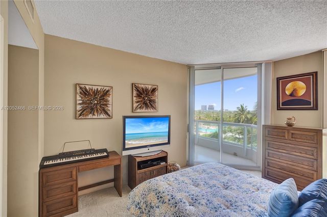 21150 Point Pl 805, Aventura, FL 33180